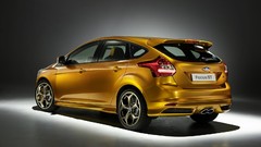 Gold cars ford focus Ford Focus ST