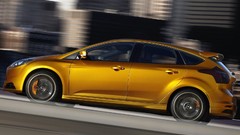 Gold cars ford focus Ford Focus ST