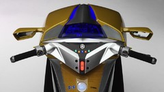 Gold Yamaha 2007 motorbikes