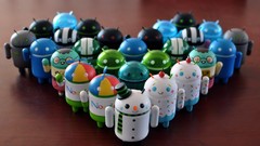 Google figurines Candies phones
