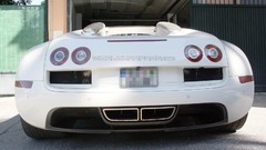 Grand bugatti veyron