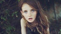 Grass eyes woman children close-up faces fashion brunettes 