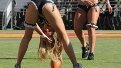 Grass Sports balls woman ass Shoes running fields models 