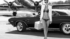 Grayscale Frizzi Arnold