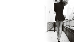 Grayscale Gisele Bundchen