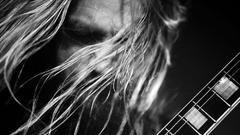 Grayscale zakk wylde guitarists