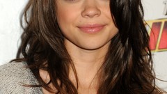Green eyes sarah hyland