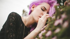 Green woman lilac vampire