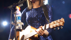 Guitars brunettes singers amy macdonald