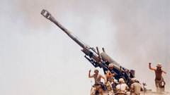 Gun soldiers military