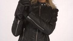 Guns girls with guns