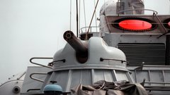 Guns ships Navy vehicles