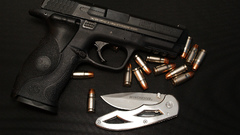 Guns Smith and Wesson