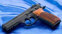 Guns weapons handguns CZ-75
