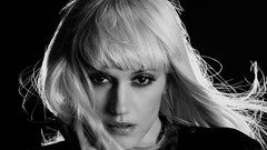 Gwen stefani bangs musicians