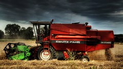 Harvest farm combine harvester Deutz-Fahr