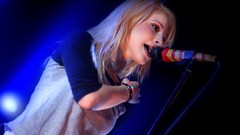Hayley williams paramore blondes