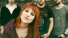 Hayley Williams paramore red