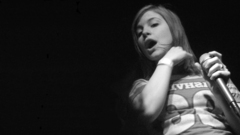 Hayley williams paramore woman