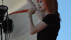 Hayley williams paramore woman