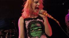 Hayley williams paramore woman