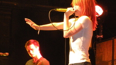 Hayley williams paramore woman
