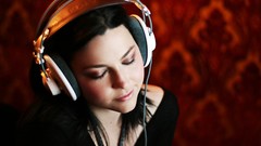 Headphones amy lee evanescence