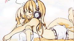 Headphones blondes video games