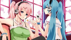 Headphones bracelets blue hair pink hair long hair blue eyes 
