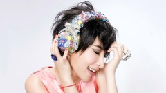 Headphones brunettes woman rings