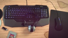 Headphones keyboards razer mice game boy roccat Isku
