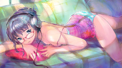 Headphones meganekko