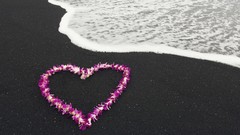 Hearts Beaches lei black sand