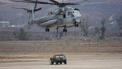 Helicopters vehicles Hummer