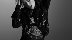 Hilary Duff grayscale monochrome