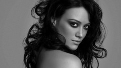Hilary Duff monochrome