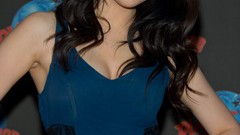 Hollywood Actress models photo shoot Elizabeth Gillies