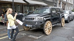 Hummer funny vehicles girls with cars