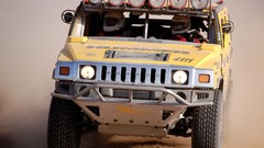 Hummer vehicles racing