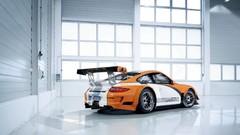 Hybrid racing gt3