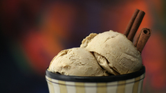 Ice cream cinnamon