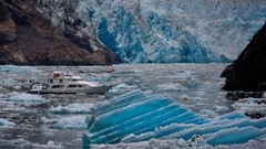 Ice Landscapes ships