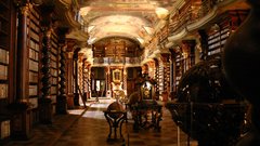 Interior Library houses