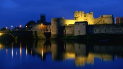 Ireland castle shannon The River