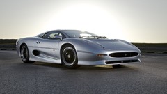 Jaguar xj220