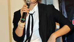 Jeans rachel bilson microphones