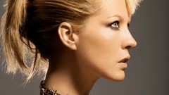 Jenna Elfman side view blondes