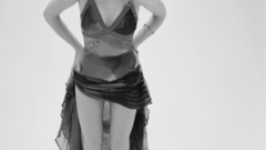 Jessica Biel grayscale monochrome