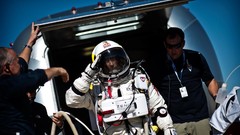 Jump outer space Felix Baumgartner