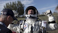 Jump Sports Red Bull Felix Baumgartner base jumping extreme 